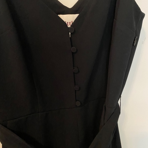 Aritzia Little Moon Petunia Romper, Black, Size 2 - Picture 3 of 16